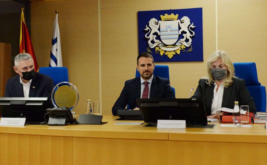 Moralno posrnuće podgoričkog DPS-a: Za Nagradu „19. decembar“ kandidovali osobu koja je hapšena zbog obljubljivanja dječaka!