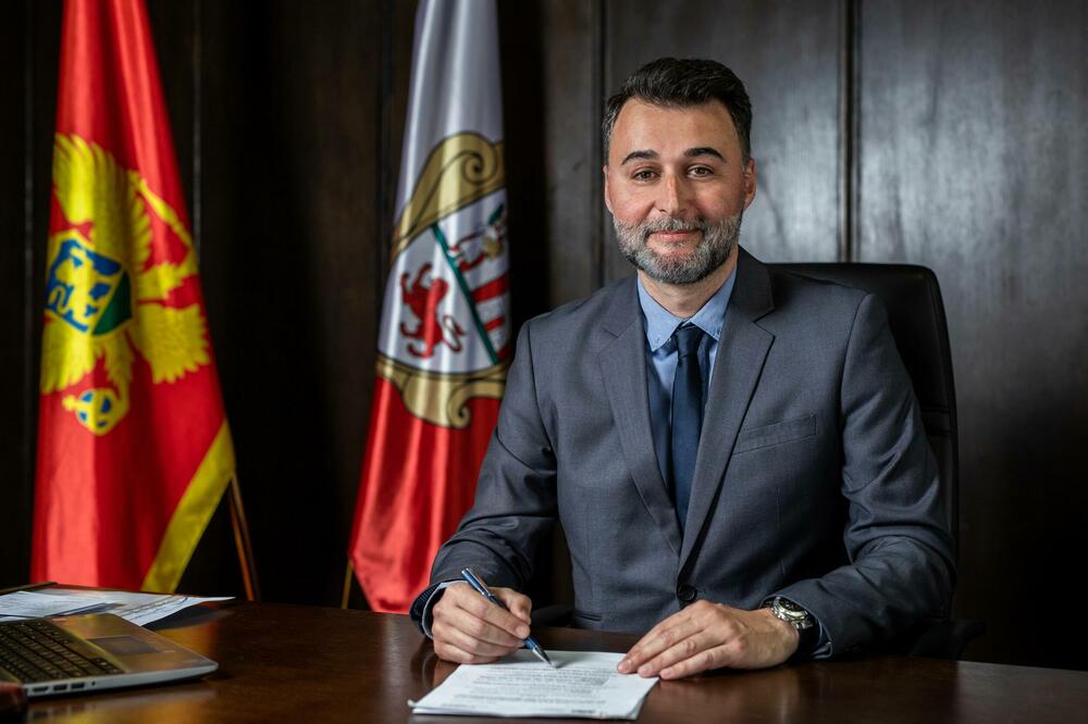 Kovačevć odgovorio DNP-u: Mandat Popovića pripada lično njemu, Zakon je na njegovoj strani