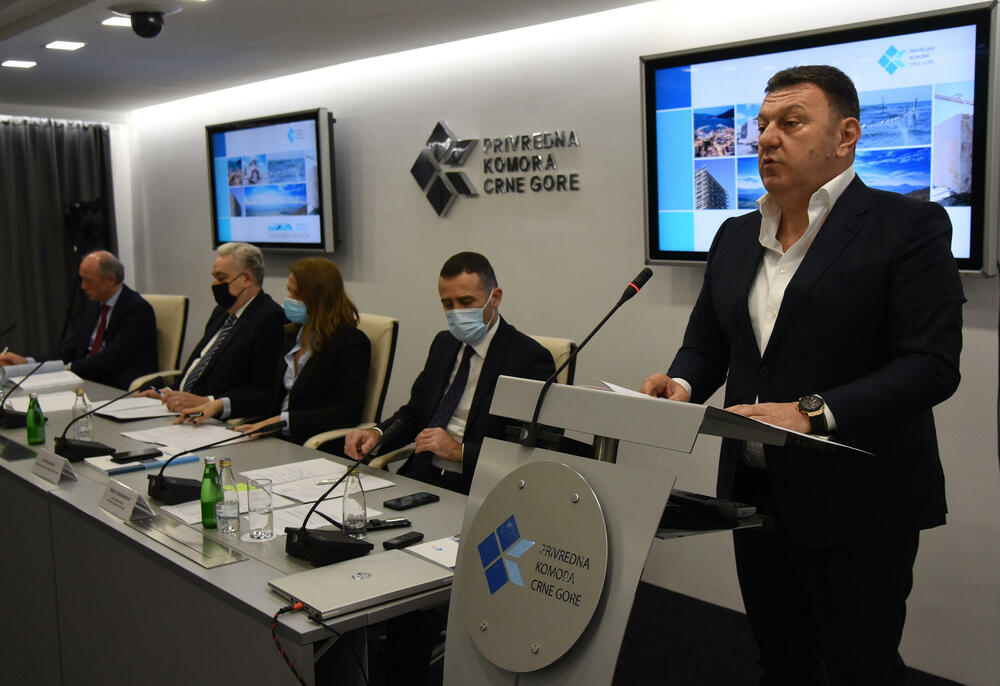 Krivokapić sa tajkunima porodice Đukanović: Dragan Bokan “širokogrudo“ nudi pregovore Vladi!
