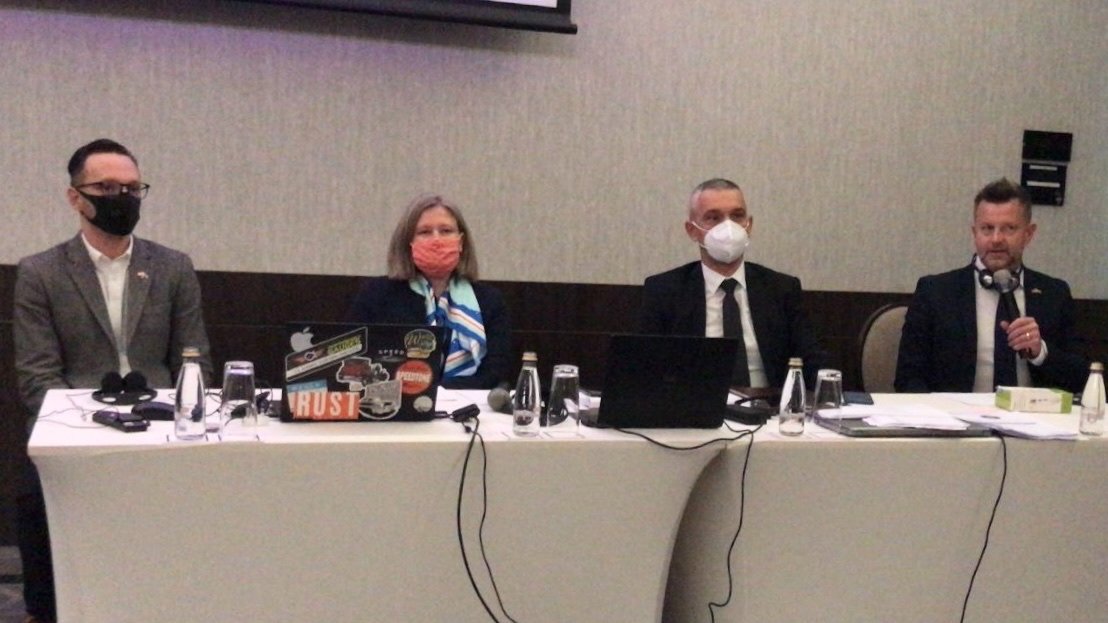 Brđanin i Medoks otvorili obuku o daljem razvijanju vještina za identifikaciju sumnjivih putnika na crnogorskim aerodromima