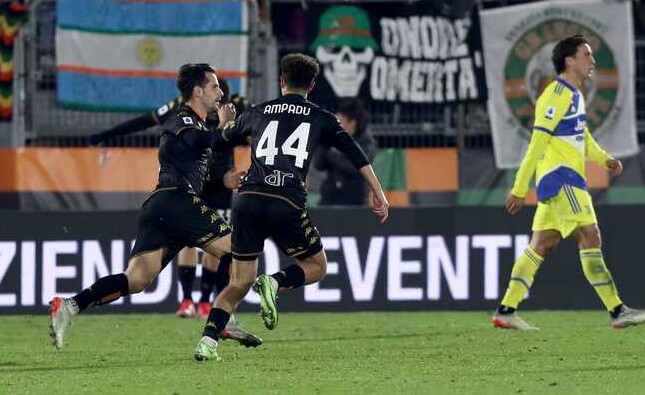 Juventusu samo bod u Veneciji, remizirao i Milan