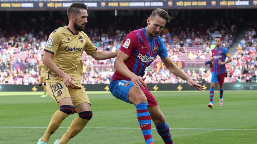 Ode još jedan: Barsa sa dva kluba dogovorila transfer De Jonga!