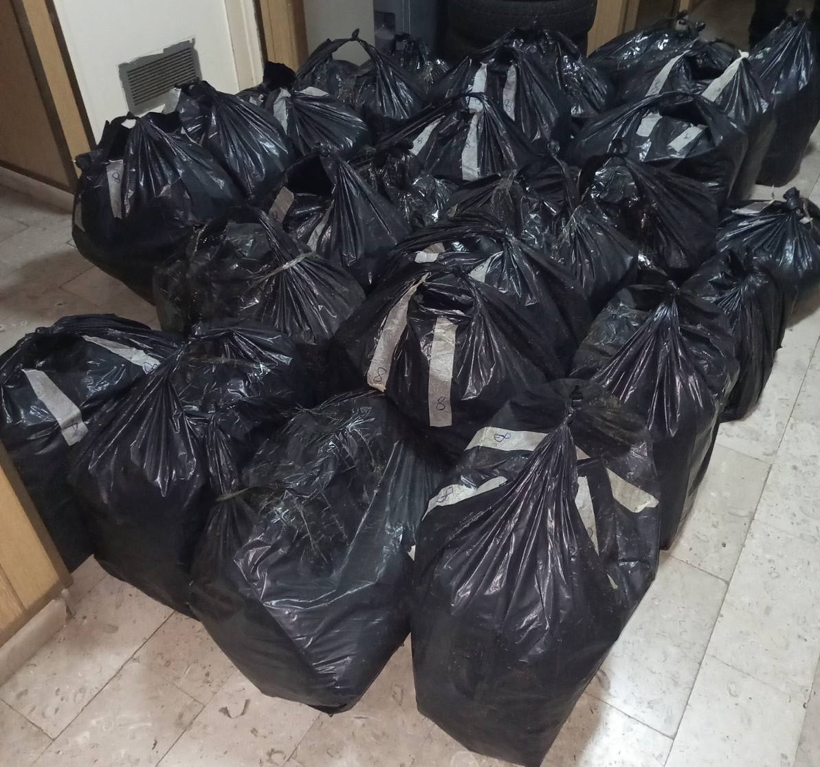 Devetnaestogodišnjak uhapšen: Osumnjičen da je švercovao 338,5 kilograma rezanog duvana