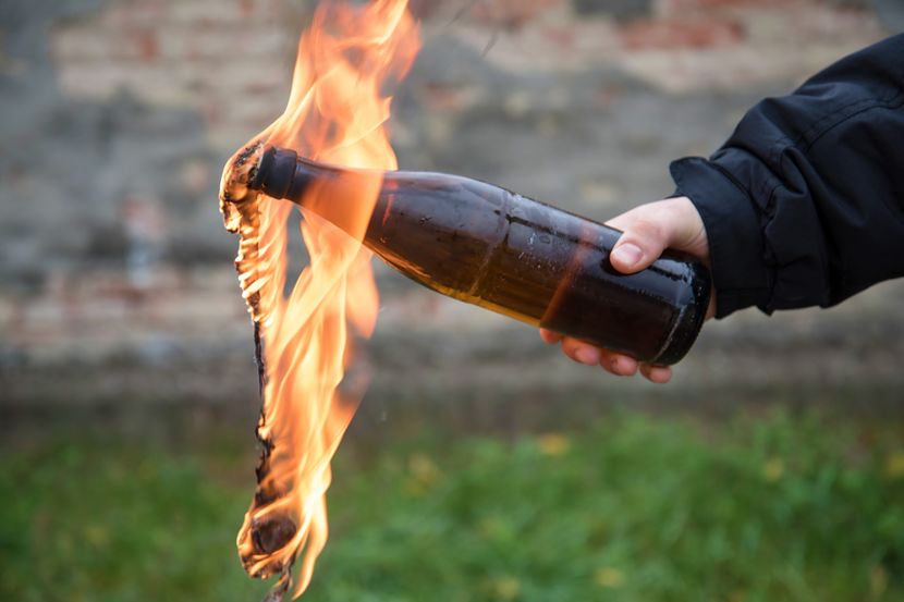 Bačen molotovljev koktel na poznati kafić na Vračaru