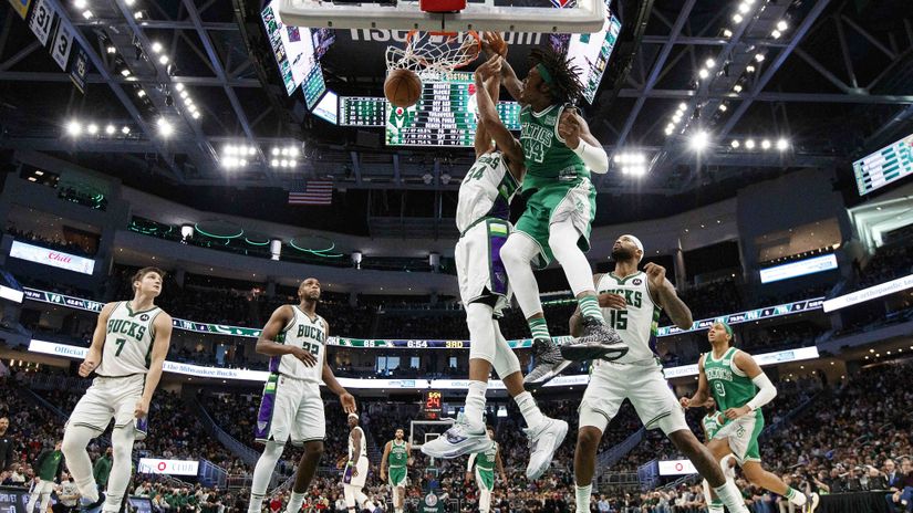 NBA: Boston ispustio plus 19 protiv Milvokija, poraz Lejkersa, Kari i Voriorsi zaustavili Finiks