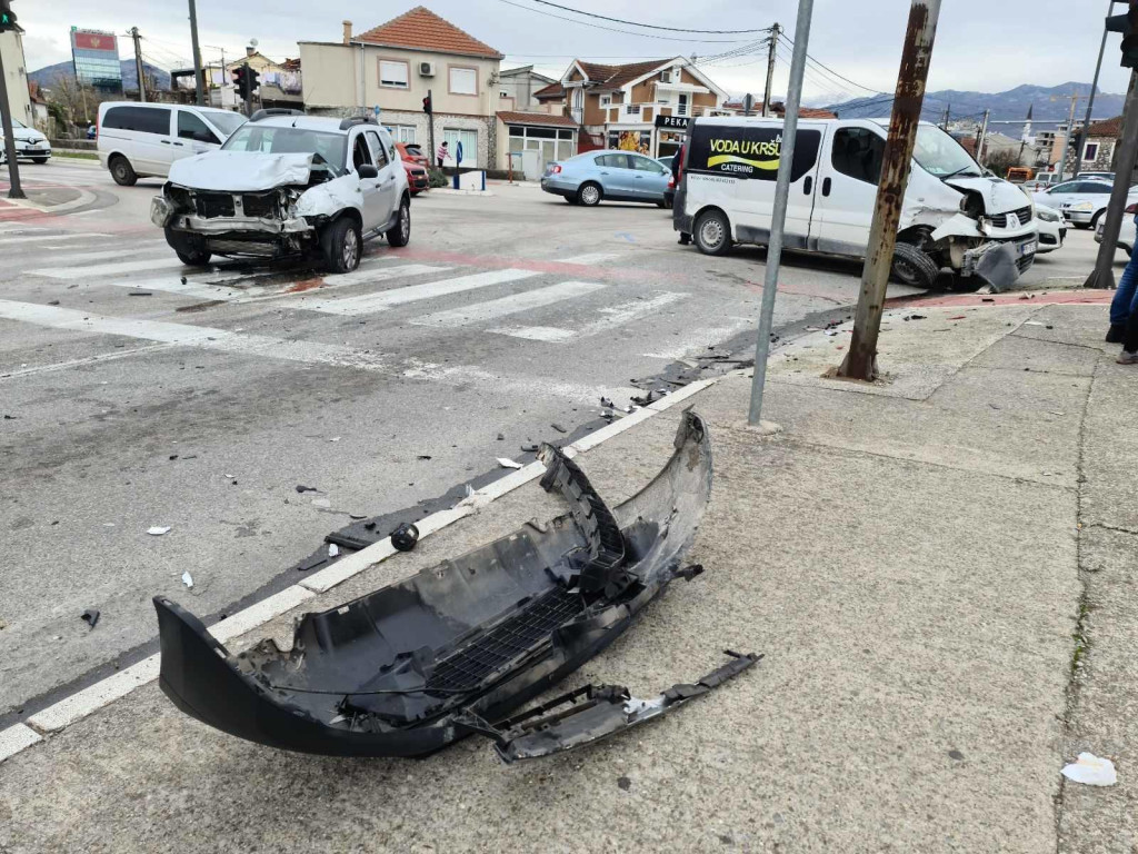 Podgorica: Jedna osoba povrijeđena u udesu