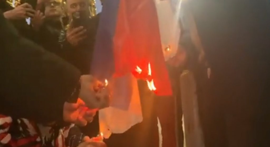 Otkriven plan albanskih ekstremista: Pokušaće da presjeku kolonu vozila koja sa Vučićem ide od aerodroma, pale se srpske zastave u Tirani!