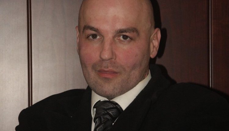 Radetić: Premijeru, savjetujem vam da sprovedete sve ono što smo vam s vladikom Amfilohijem povjerili, uključujući i skidanje sankcija Rusiji