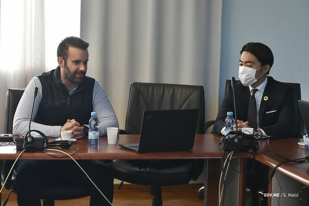 Spajićev korak unazad: Od obećanih japanskih milijardi do Tojotine marketinške podrške za „Evropa sad“!