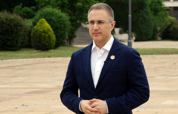 Stefanović: Srbija danas ima i predsjednika i Vladu