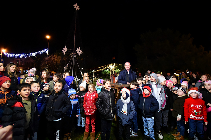 U Tuzima: Otvoren Zimski bazar