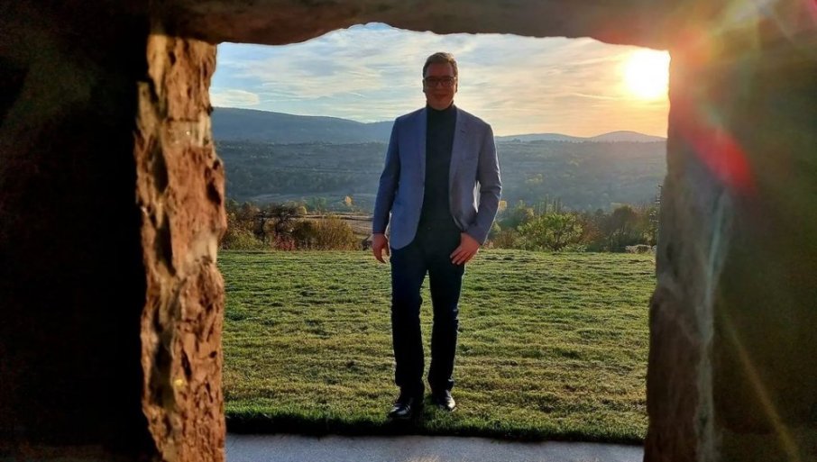 Vučić u obilazak radova nadomak Loznice ide automobilom uprkos najavljenim blokadama, odbio helikpoter