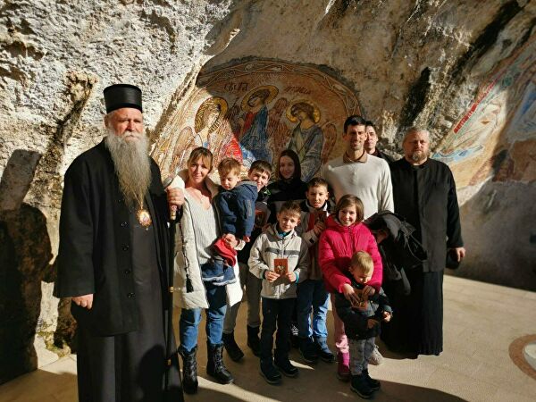 Đoković u posjeti manastiru Ostrog, sreo se sa mitropolitom Joanikijem