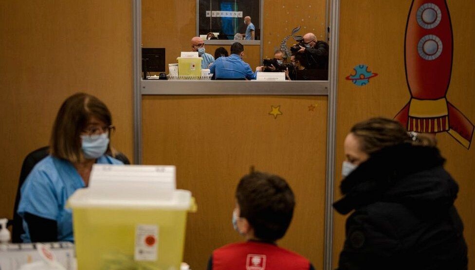 Ocu zabranjeno da viđa dijete jer nije vakcinisan
