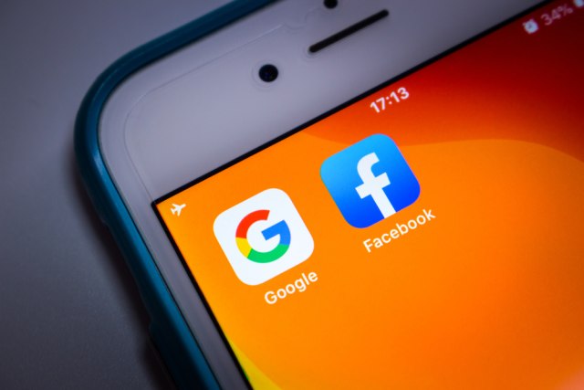 Kolačići im došli glave: Francuska kaznila Facebook i Google