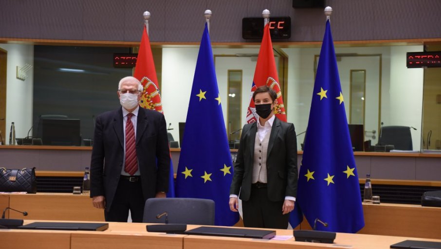 Brnabić u Briselu sa Barelom i Varheijem: Srbija je posvećena nastavku procesa evropskih integracija