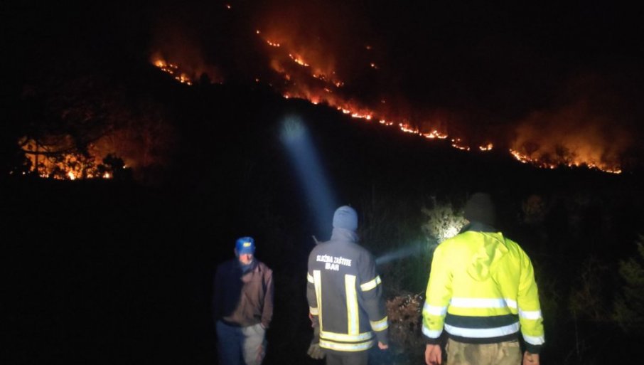Požar na Paštrovačkoj gori: Barski vatrogasci „odbranili“ kuću od požara