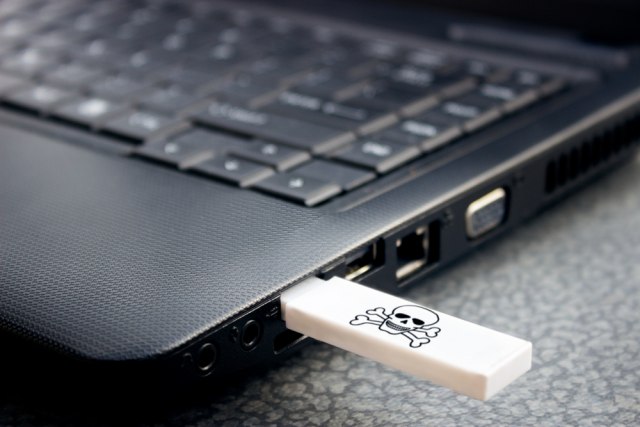 Hakeri poštom šalju USB diskove inficirane malverom