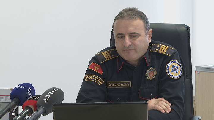 Uprava Policije: U novogodišnjoj noći dva incidenta i 17 saobraćajnih nezgoda