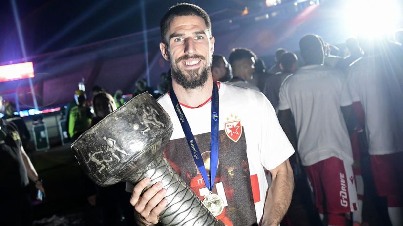 Degenek više nije fudbaler Crvene zvezde