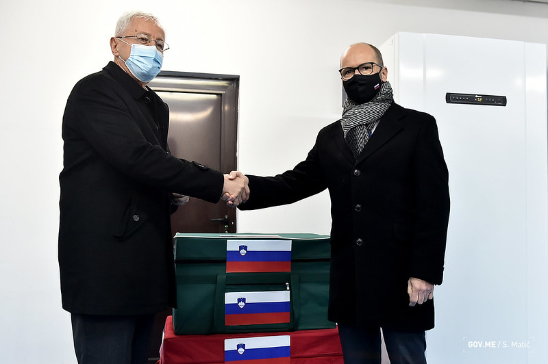Slovenija donirala Crnoj Gori 42 hiljade doza Moderna vakcina protiv COVID-19