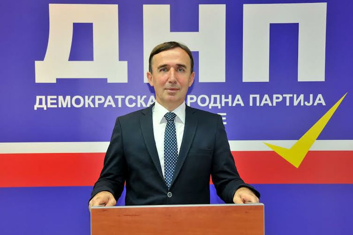 Lakušić: Nelegalna eksploatacija šljunka u Morači nije stala, građani da sami brane rijeku ako država neće!