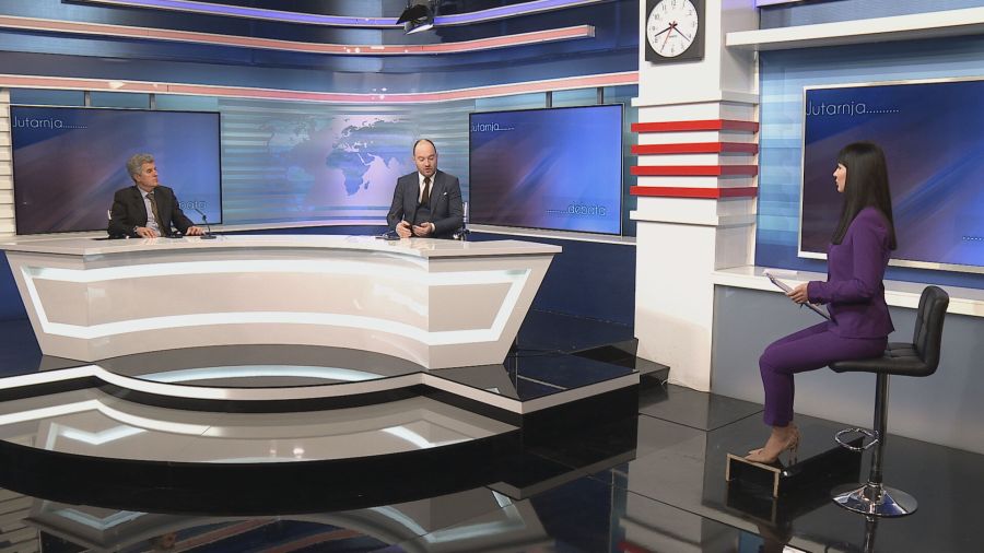 Keković i Stanić: „Vlast ne želi da se odrekne ekstra profita od goriva“