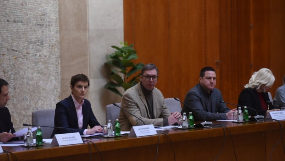 Počela sjednica Vlade Srbije o situaciji u Ukrajini, prisustvuje i Vučić