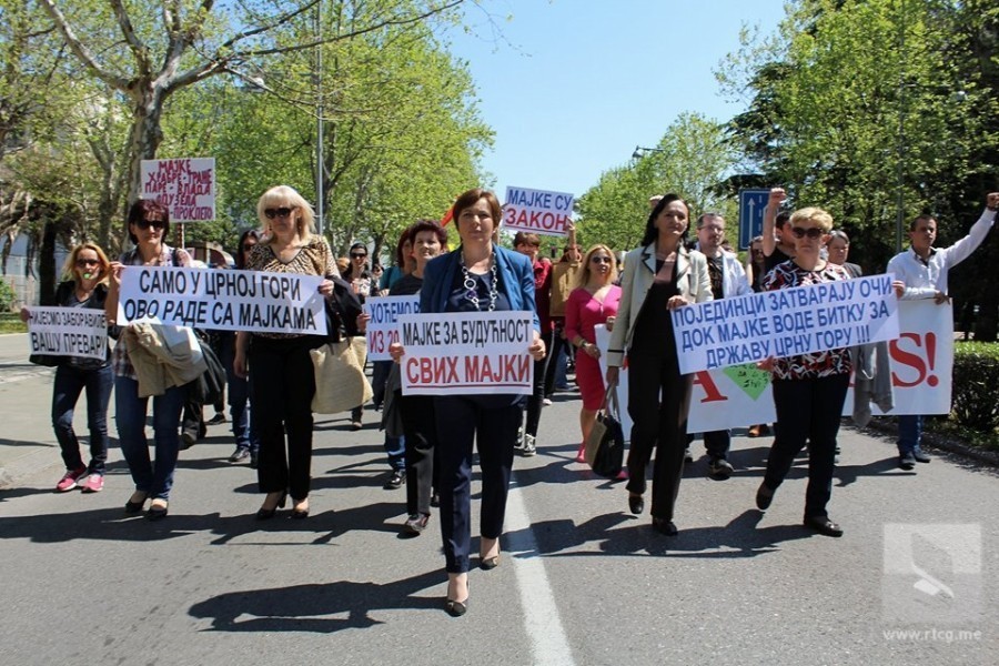 Centrima za socijalni rad dostavljeno 10.663 zahtjeva za naknade majkama