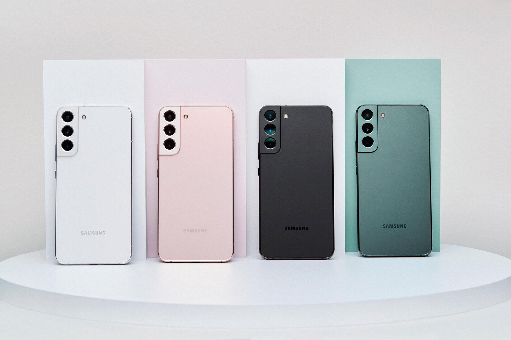 Novi Samsung Galaxy S22 i S22+ donose revolucionarnu kameru za fotografisanje i danju i noću