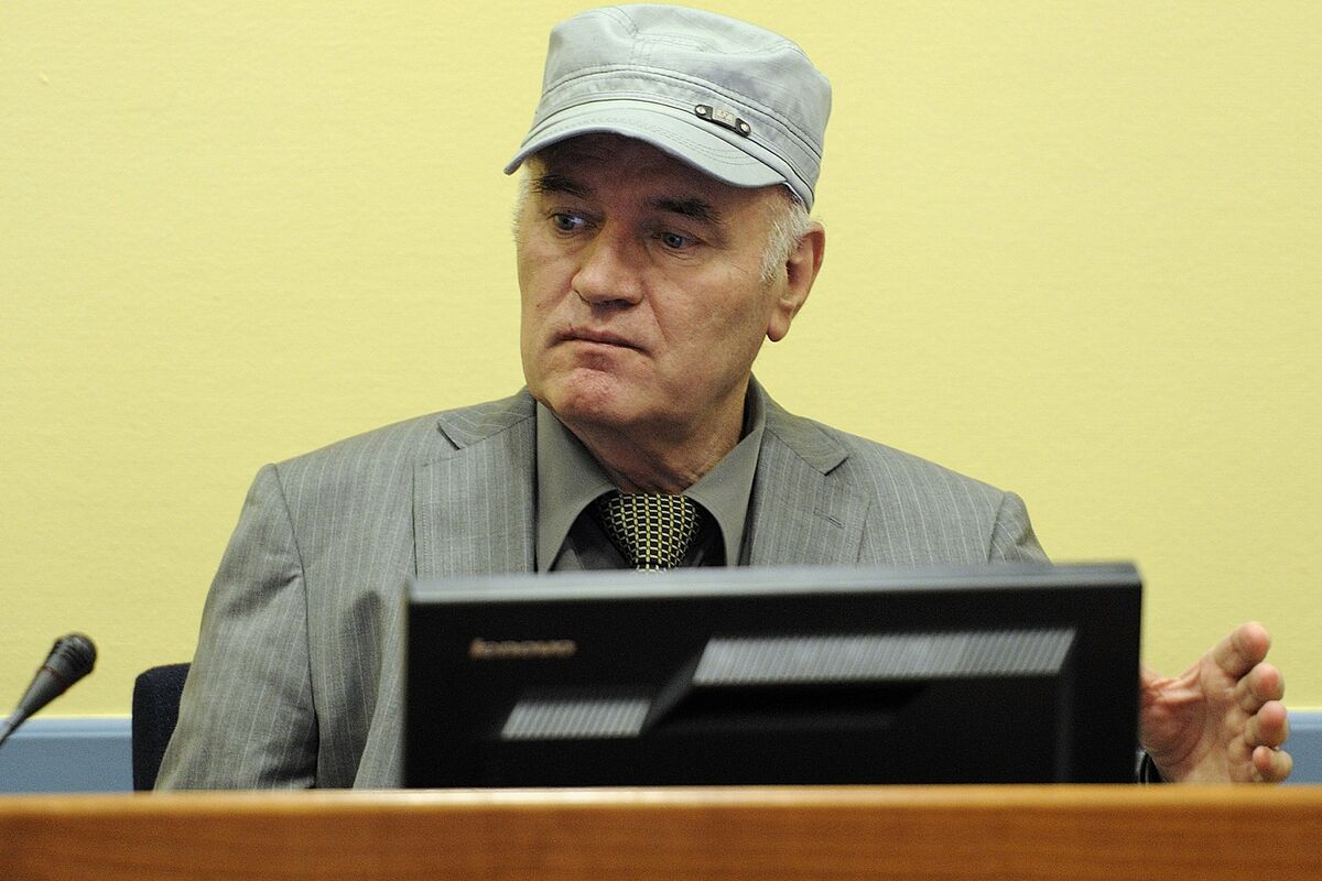 Odbrana traži pregled srpskih ljekara: Generalu Mladiću pogoršano zdravstveno stanje