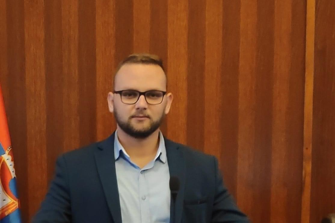 DF: MUP da saopšti zašto član DNP-a Rakočević nije dobio mogućnost za stručno usavršavanje!