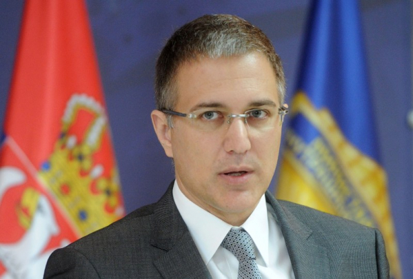 Stefanović o Đilasu, Ponošu i protestima „ekologa“: Građani ne glasaju ni za burek ni za pitu!