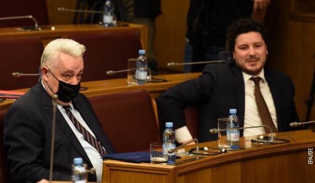 Lament nad Vladom Zdravka Krivokapića