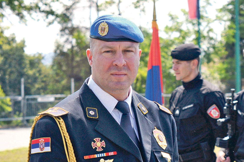 Sramno odluka o zabrani ulaska: General Dikić vraćen sa granice sa BiH