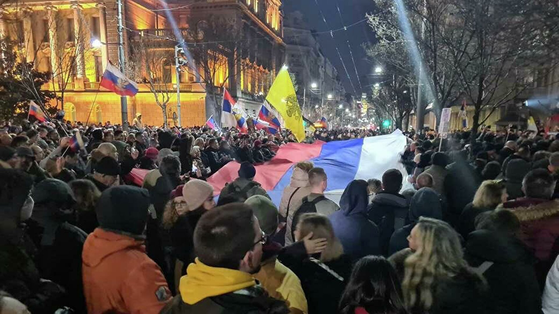 U Beogradu održan skup podrške Rusiji: „Srbin i Rus, braća zauvijek!“