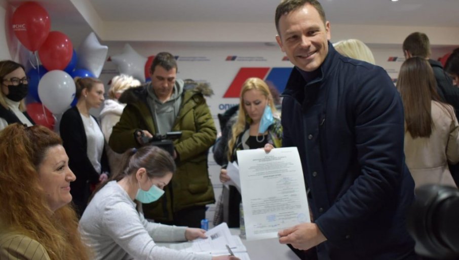 SNS do 15 časova na nivou cijele Srbije skupio 110 000 potpisa podrške