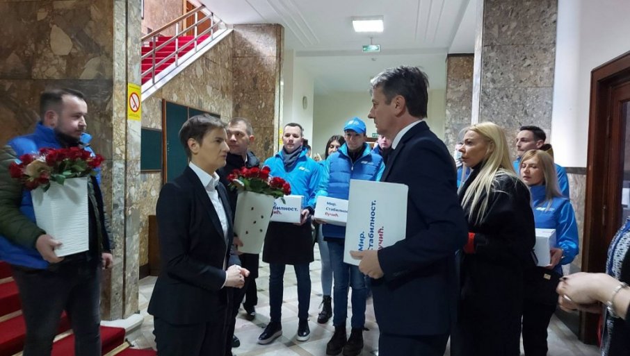 SNS predala RIK-u kandidaturu Aleksandra Vučića za predsjednika Srbije!