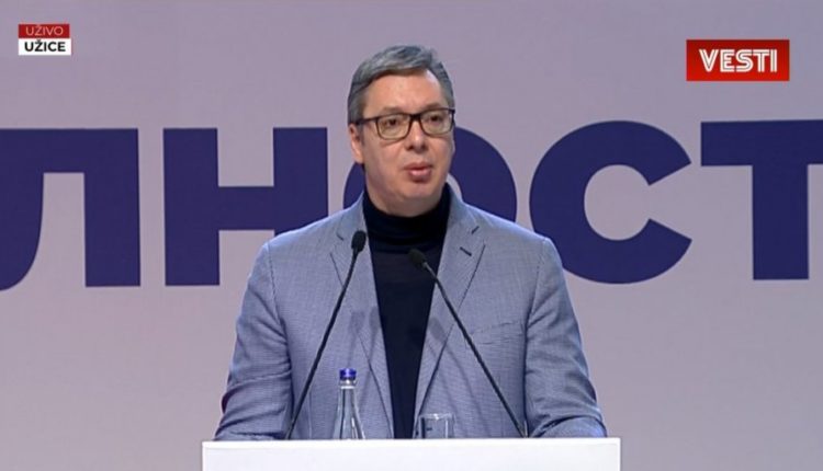 Vučić poručuje iz Kragujevca: Srbija ne treba da ide u NATO jer sama može da čuva svoje nebo i slobodu!
