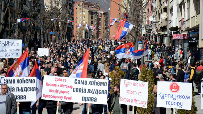 Završeni mirni protesti Srba u Kosovskoj Mitrovici i Gračanici: Mi smo svoji na svome; Srbi sa KiM vjeruju samo predsedniku Vučiću!