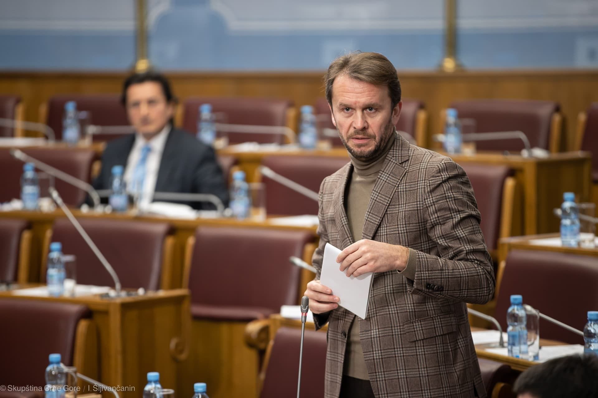 Konjević Jokoviću: Hitno sazvati sjednicu za podršku građanima zbog pada životnog standarda