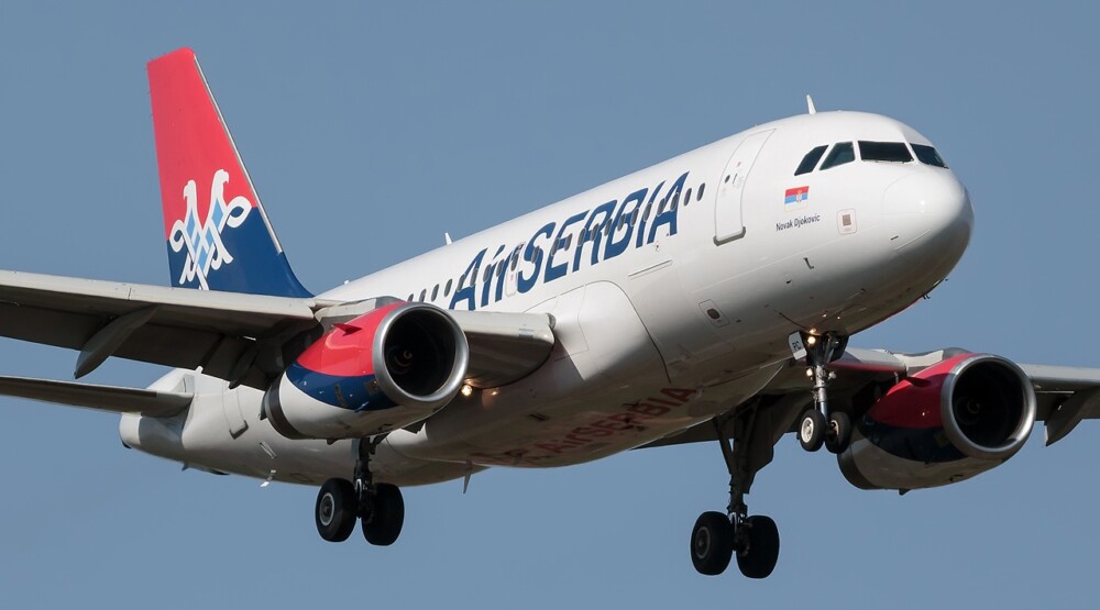 MUP: Evakuisani svi putnici i posada iz aviona koji je letio na relaciji Beograd-Moskva, u toku pregled aviona