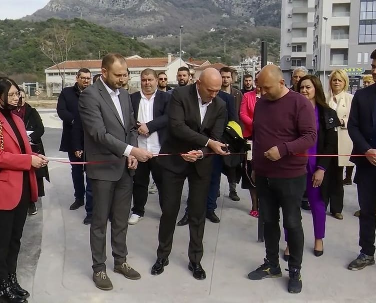 Budva: Predsjednik Opštine Marko Carević svečano otvorio kružni tok u Boljačin dolu