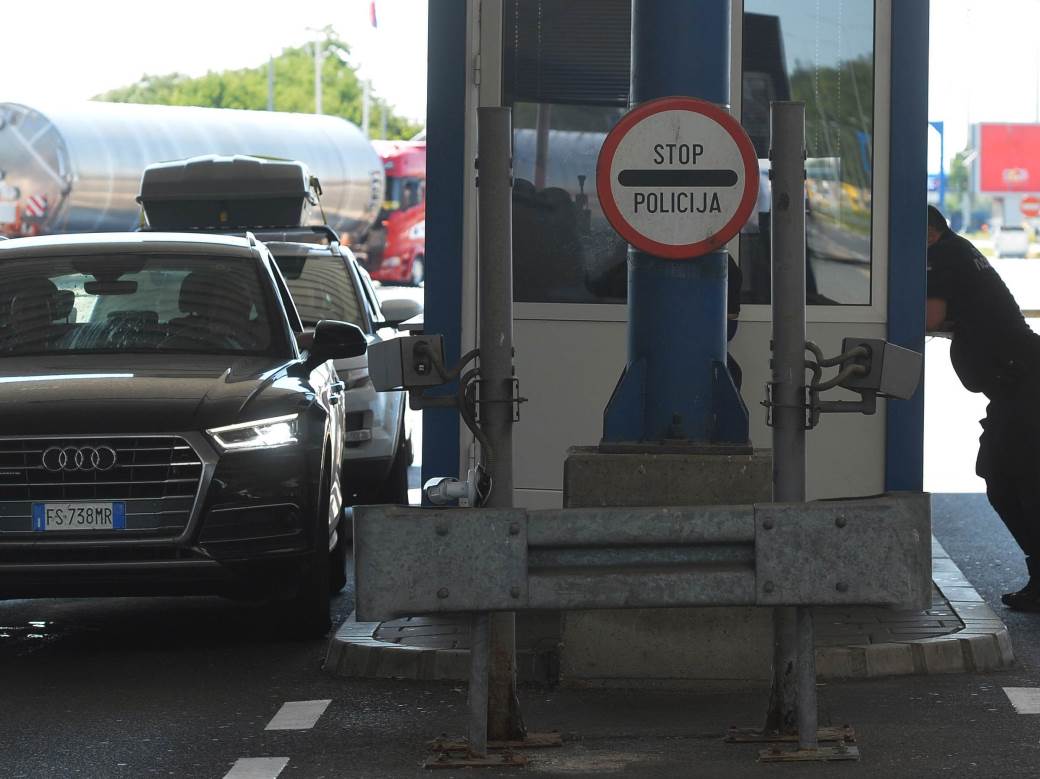 Na Carinskom terminalu Bijelo Polje: Zaplijenjena pčelarska oprema vrijedna 6,5 hiljada evra