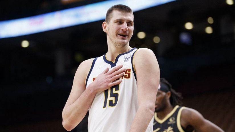 NBA: Jokić ponovo blistao u pobjedi Denvera, Čikago i Vučević bolji od Detorita, Dalas razbijen