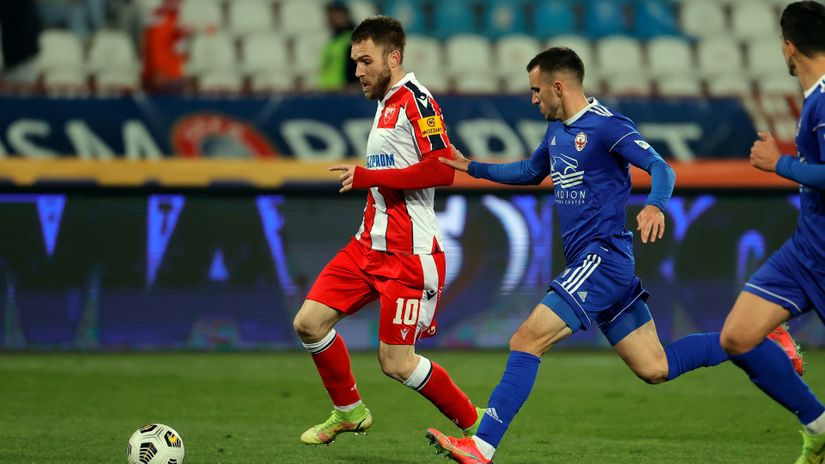 Zvezda lako sa Voždovcem, crveno-bijeli na prvom mjestu uz utakmicu više u odnosu na Partizan