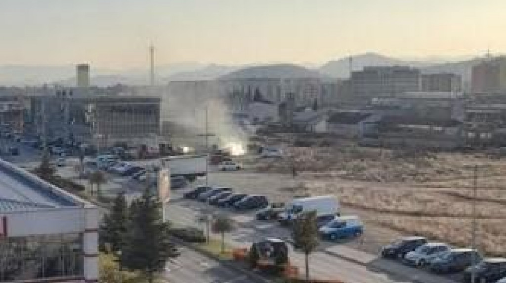 Izgorio automobil na Starom Aerodromu