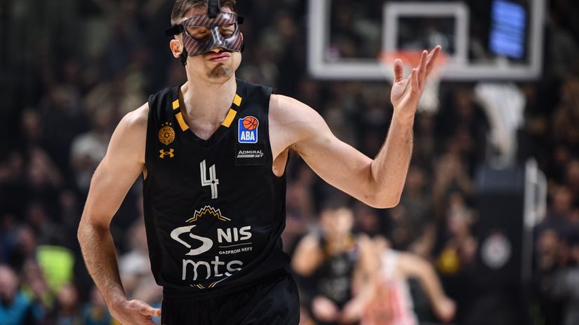 Večiti derbi ABA lige: Partizan razbio Zvezdu, Avramović trojkama napunio koš Zvezde