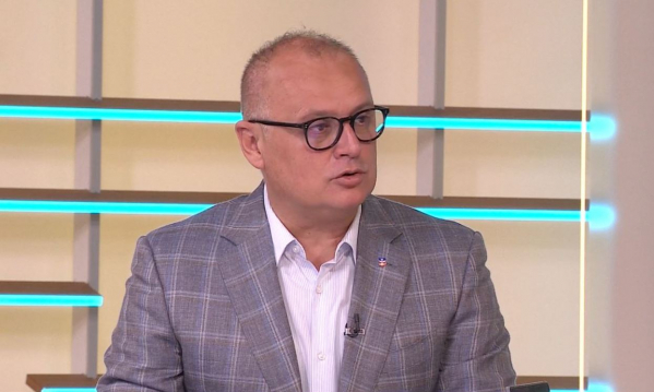 Vesić: Pred birače izlazimo sa rezultatima, možemo da osvojimo većinu na svim izborima