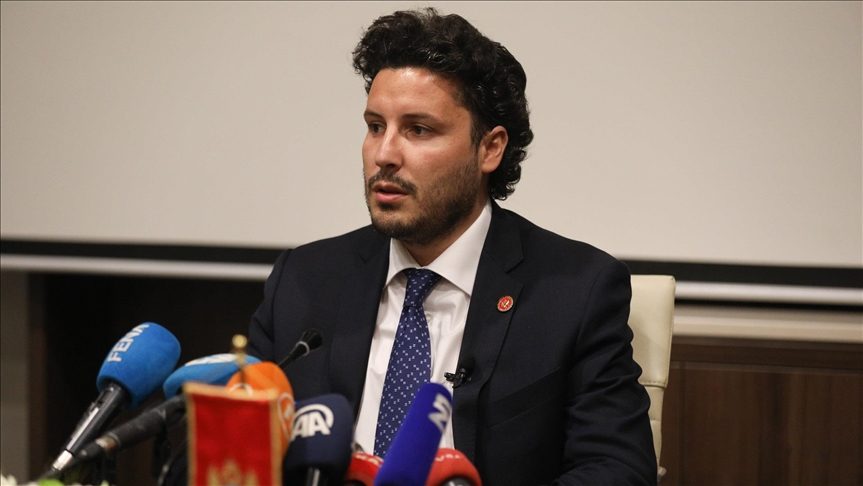 Nelegalan postupak formiranja nelegitimne, manjinske, DPS-ovske i srbofobne Vlade